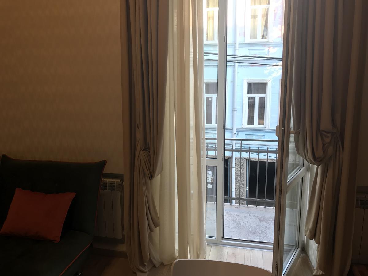 Full Comfort Apartment On Aghmashenebeli Tbilisi Esterno foto