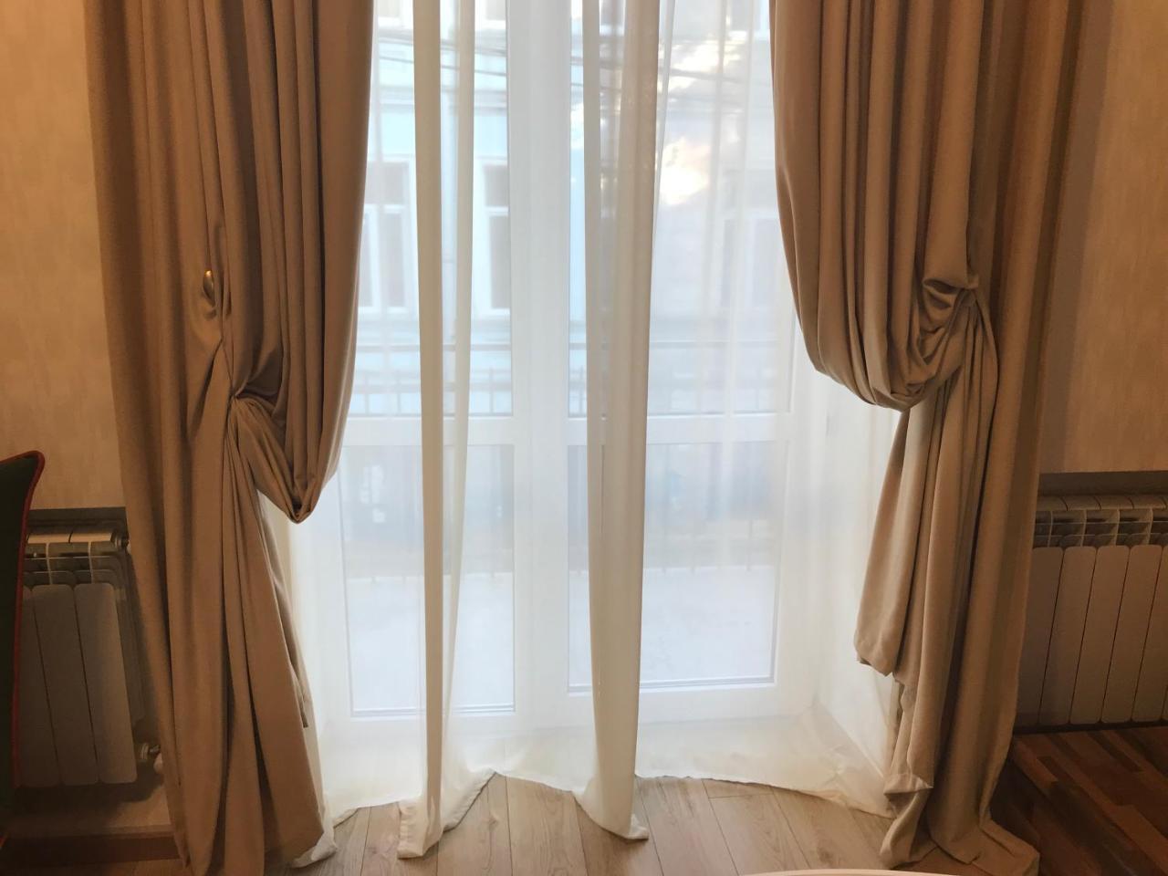 Full Comfort Apartment On Aghmashenebeli Tbilisi Esterno foto