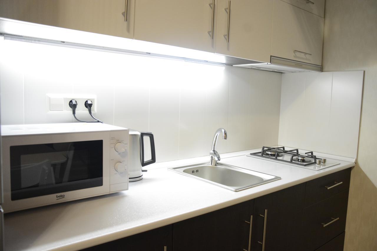 Full Comfort Apartment On Aghmashenebeli Tbilisi Esterno foto
